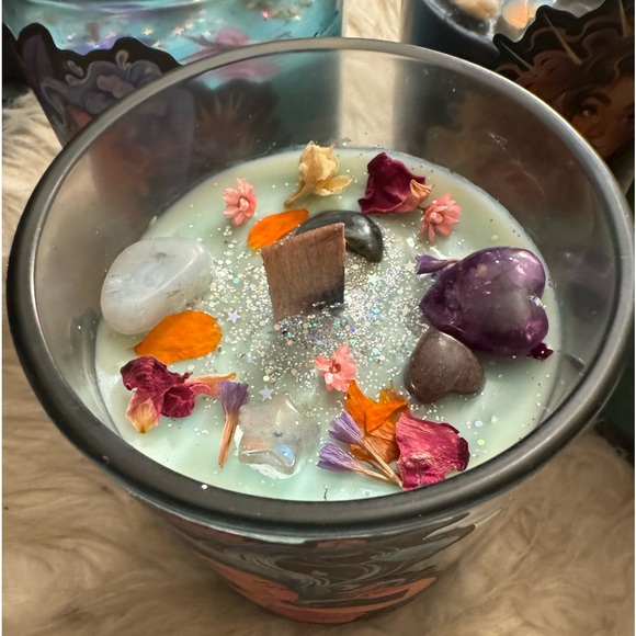 Pisces ♓️ Crystal Candle Zodiac Collection - Picture 5 of 6